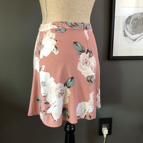 Rosy Floral Skirt - Picture 3 of 8